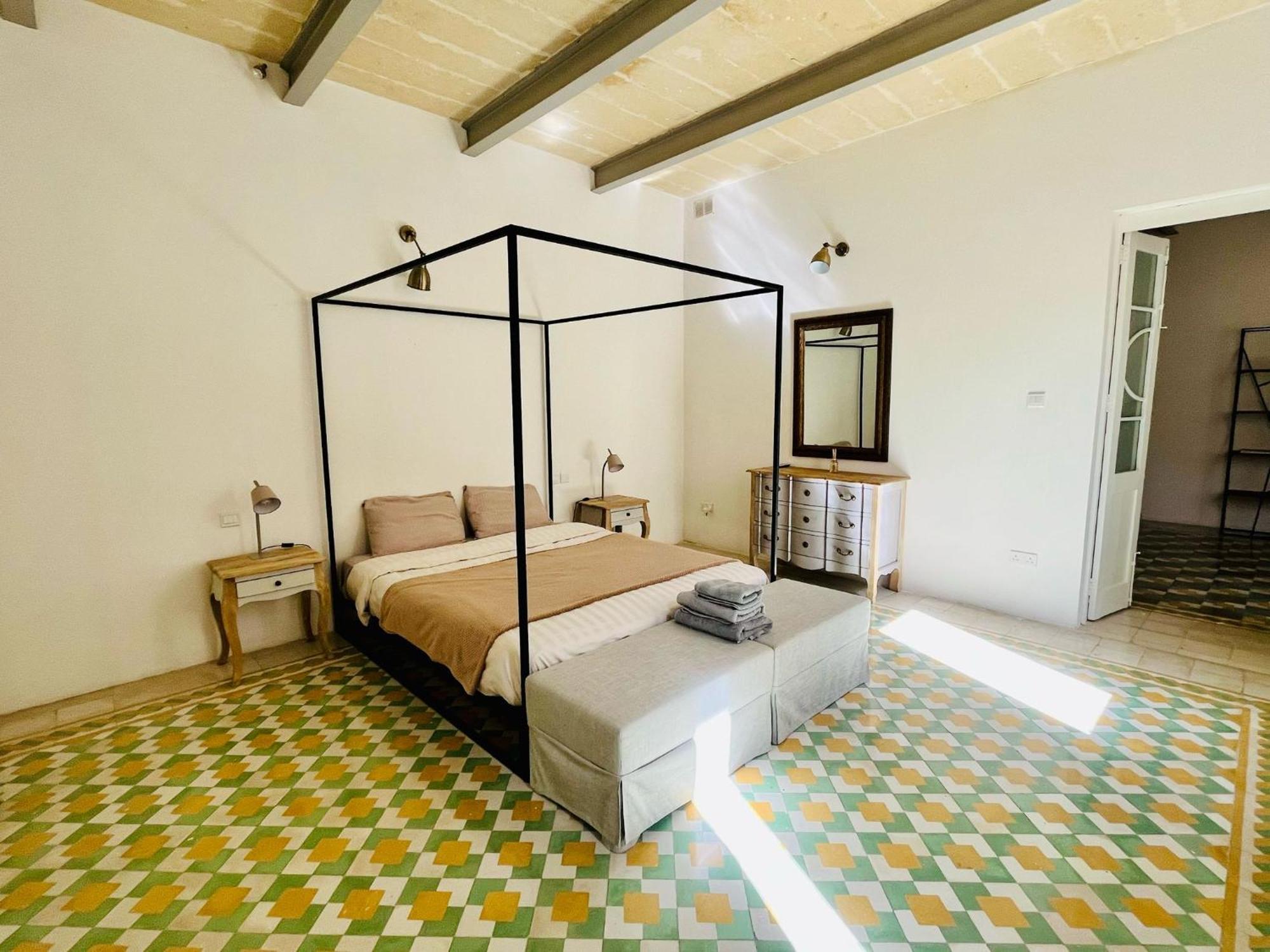 Cozy Charming Apartment In Old Bakery Street Valletta Exterior photo